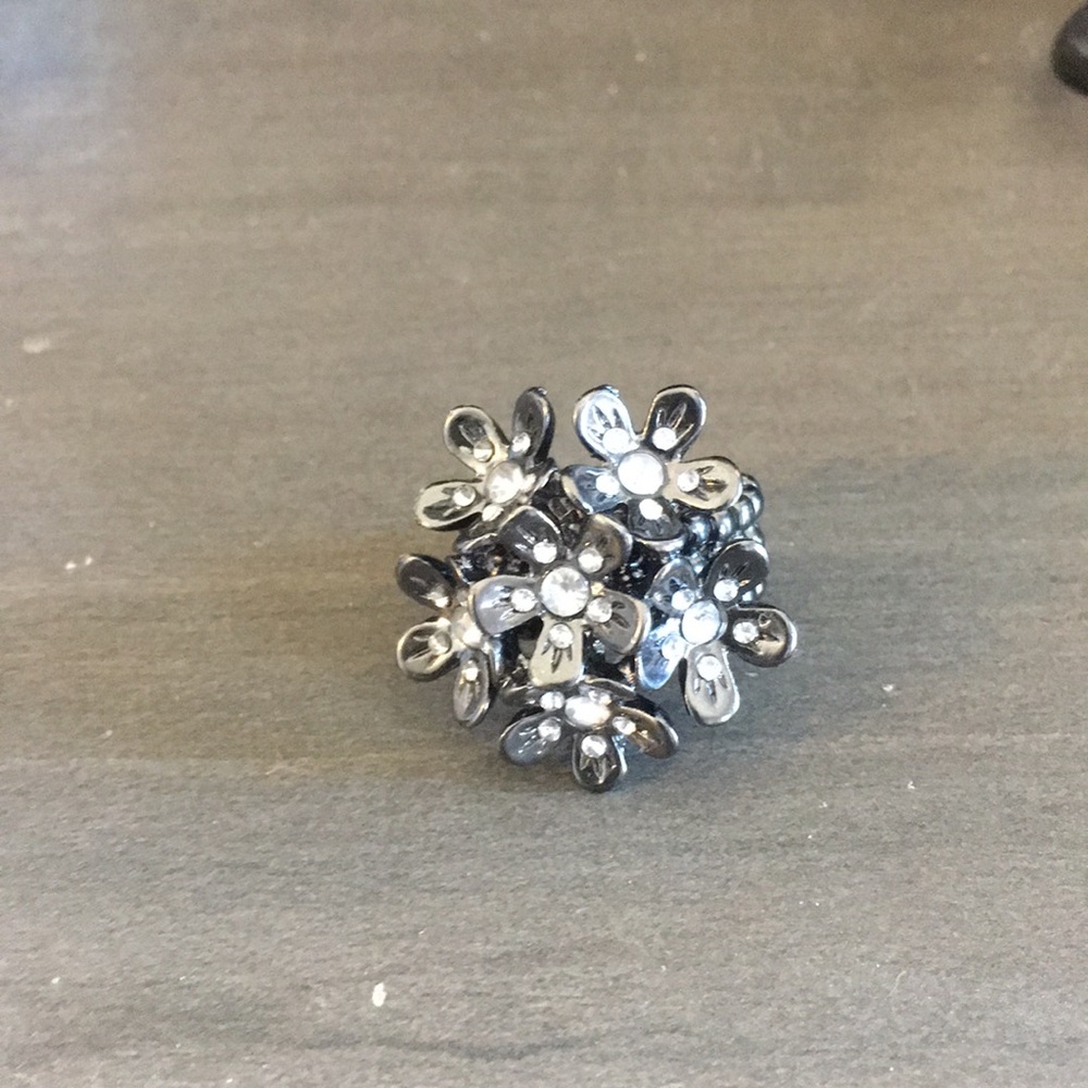 Flower ring
